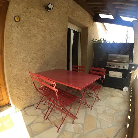 Avec Piscine Villa