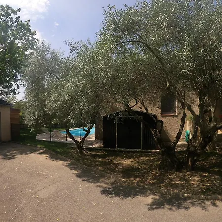 Avec Piscine *